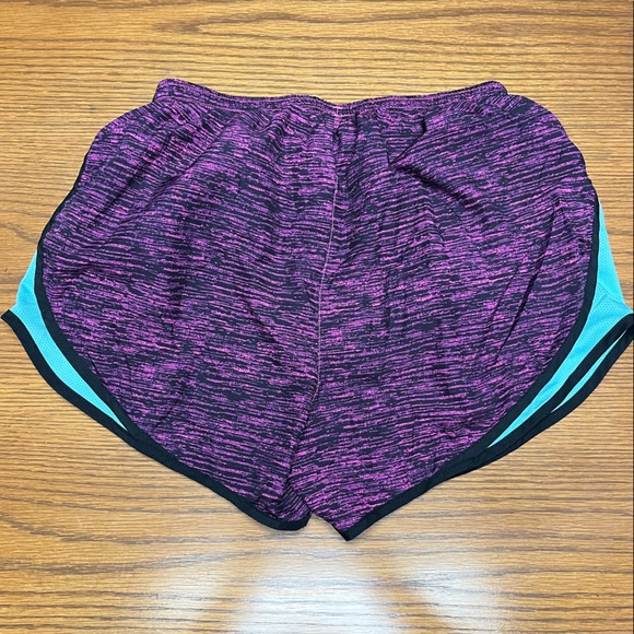 Nike Running Shorts - Picture 2 of 5